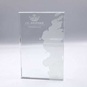 EXPRESS GLASS AWARD  - 176MM (15MM THICK) - AVAILABLE IN 3 SIZES